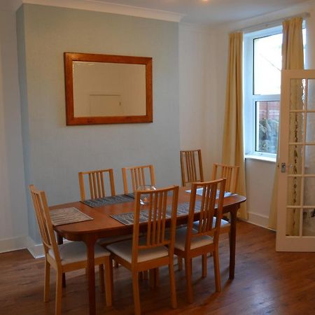 Entire 3 Bedroom House Near Caerphilly Station Bagian luar foto