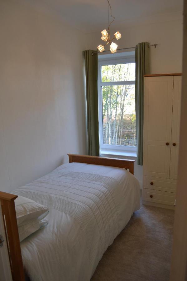 Entire 3 Bedroom House Near Caerphilly Station Bagian luar foto